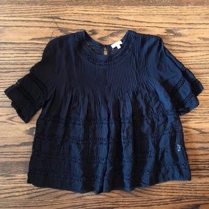 Aritzia | Wilfred black lace cut out T 🖤